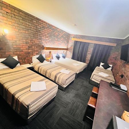 Two Rivers Motel Wentworth ภายนอก รูปภาพ