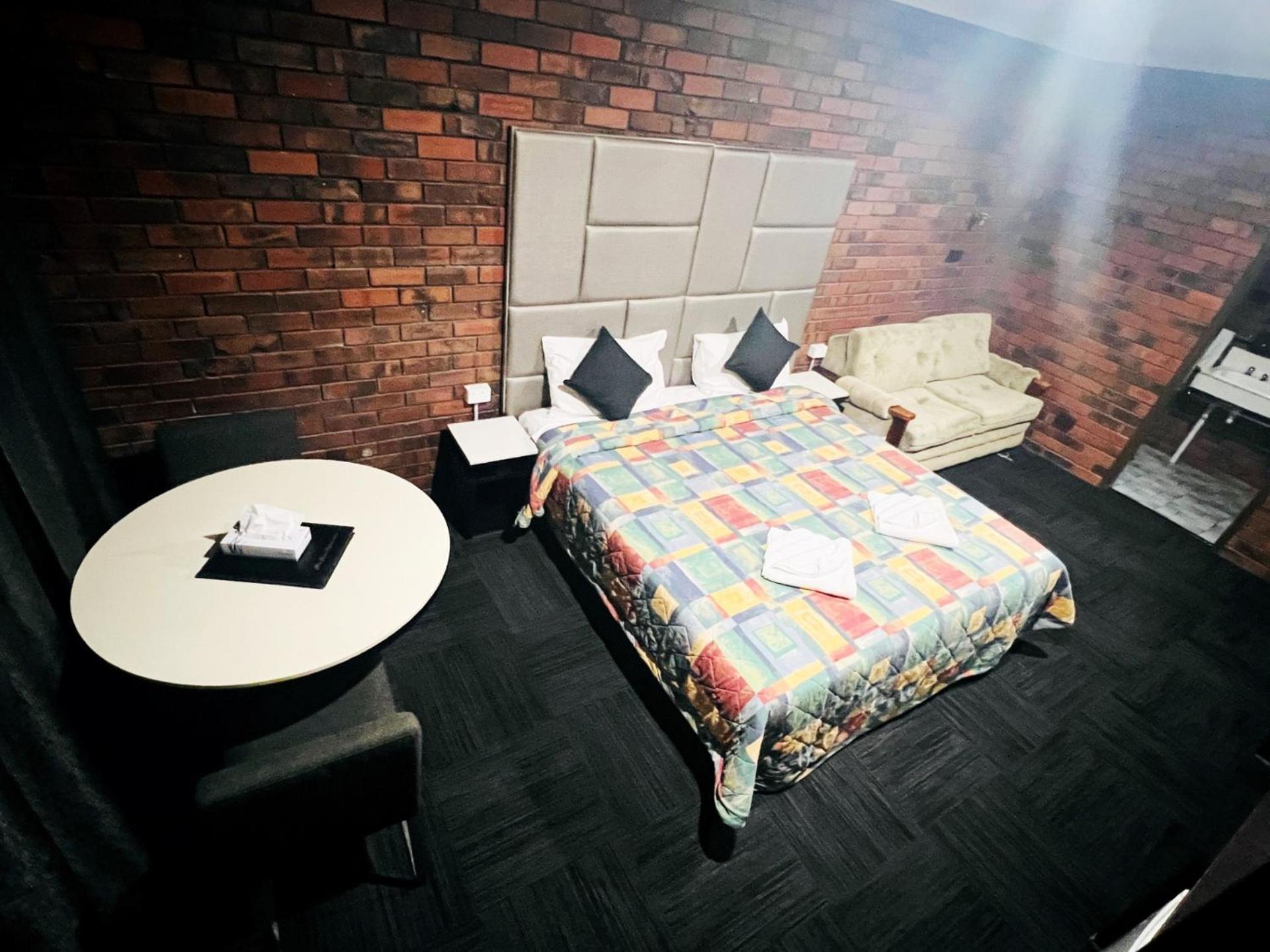 Two Rivers Motel Wentworth ภายนอก รูปภาพ